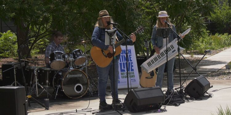 Reflections performs at the first Lunchtime LIVE! of the summer.