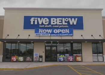 Five Below, located at 301 North Lincoln Road, Suite 200.