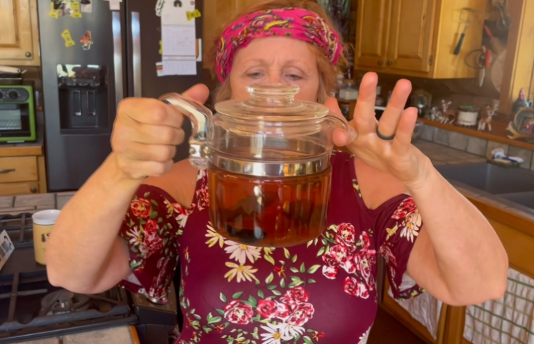 The Yooper Goddess: Chaga coffee on the stove