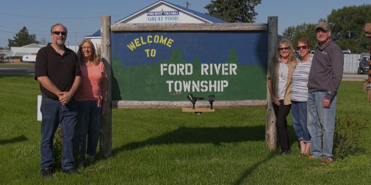 Members of the Ford River Lions Club