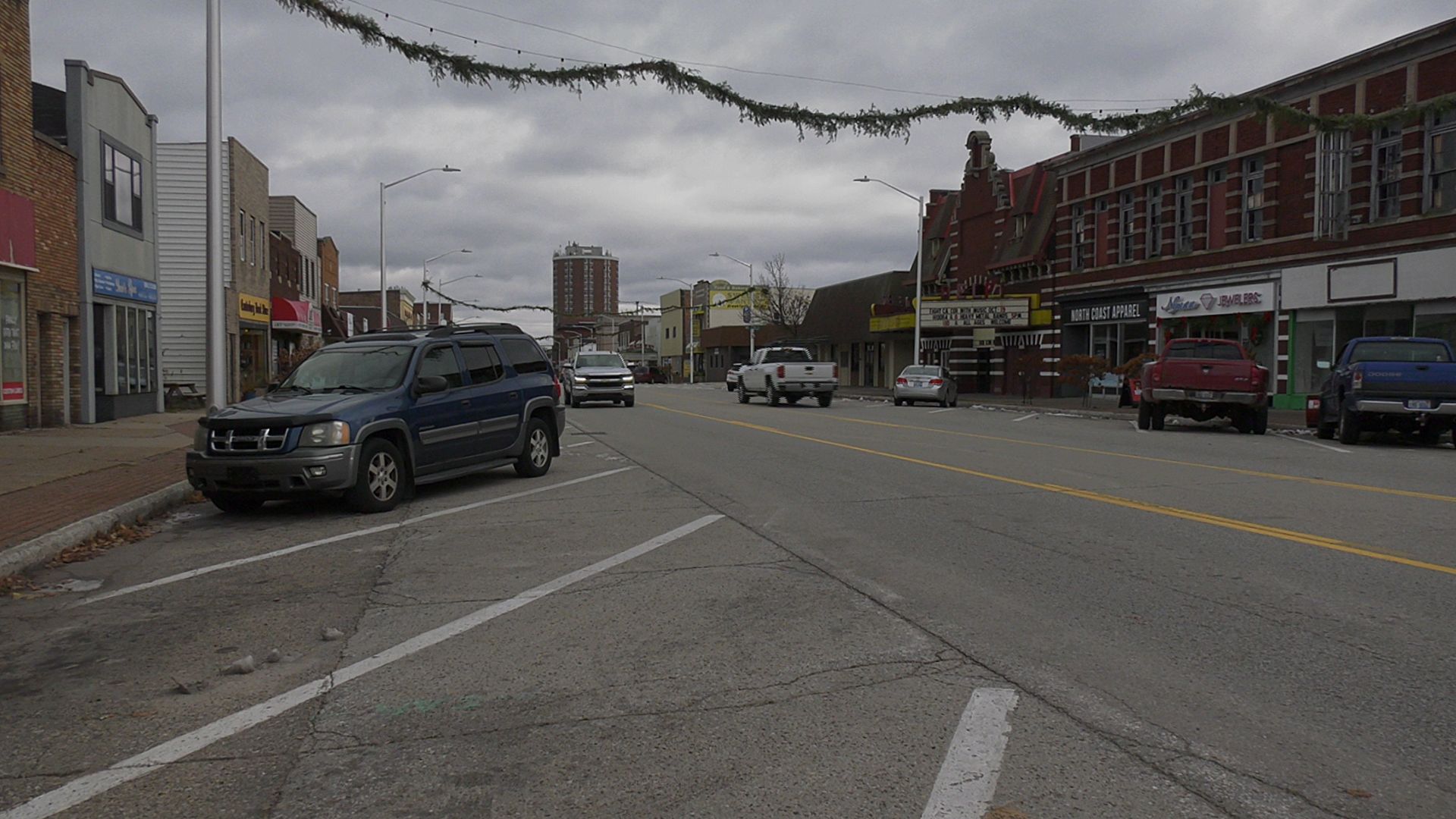 Downtown Escanaba starts holiday shopping early with Black Friday on Tuesday