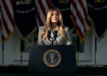 Trump Signs Executive Order Expanding Research for Women’s Health, Supported by the First Lady